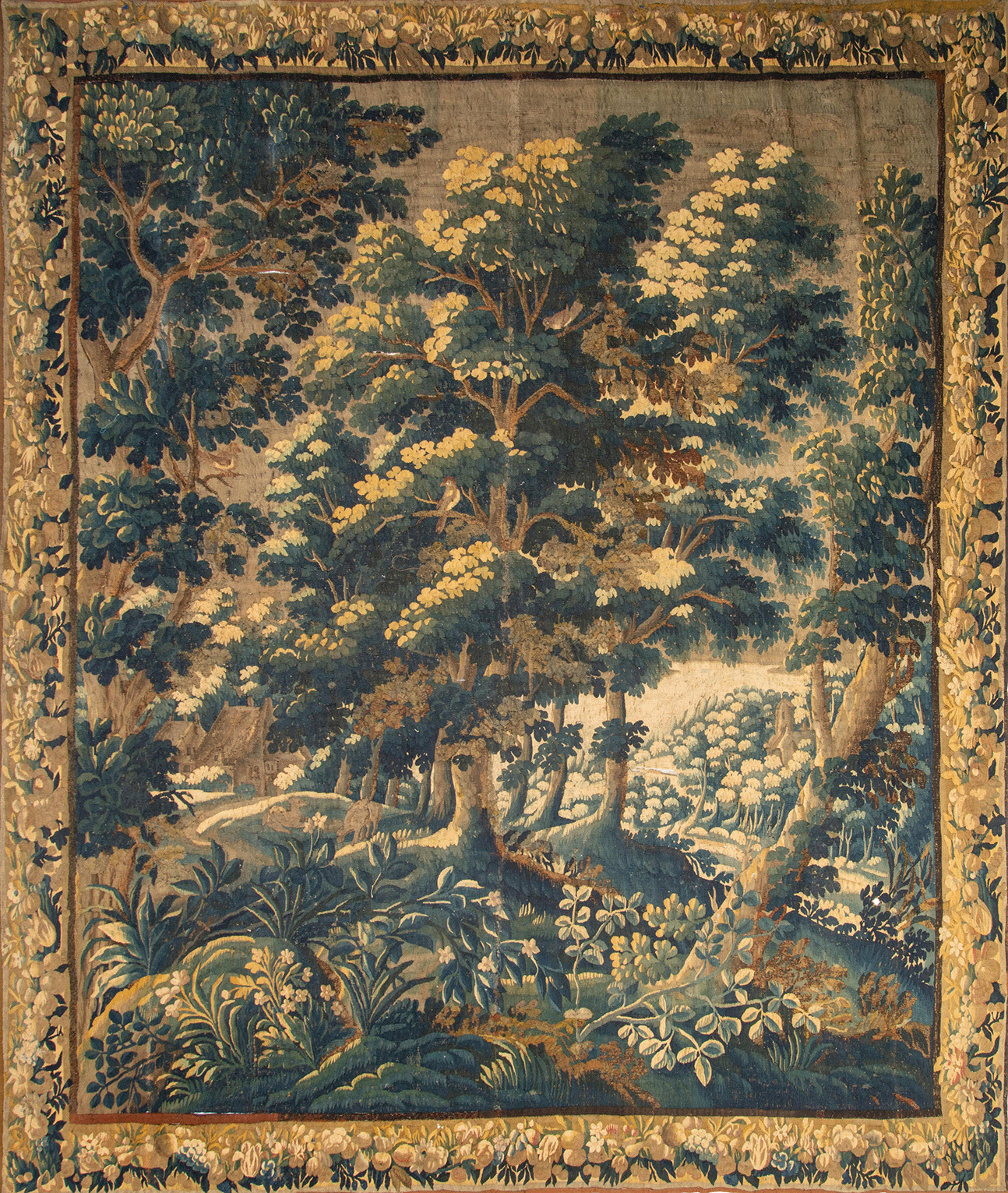 The Verdant Retreat: A Woodland Tapestry of Hidden Paths and Timeless Stillness RE335064