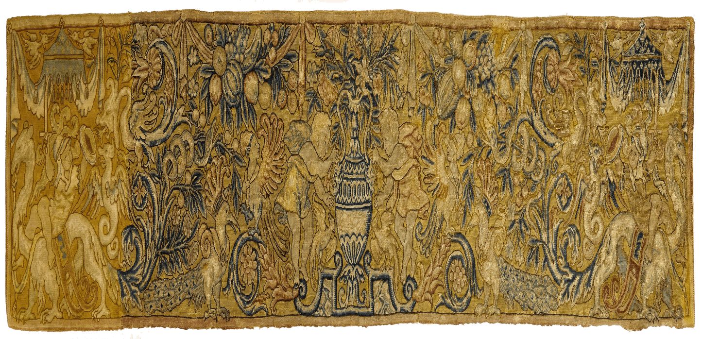 Golden Fairytail Tapestry RE808624