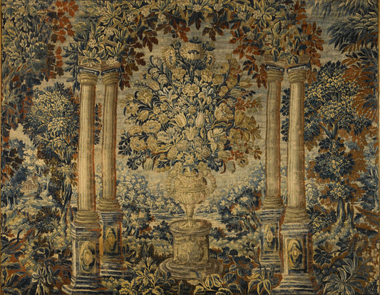 The Garden of Columns: A Verdure Tapestry of Classical Elegance and Floral Abundance RE377986